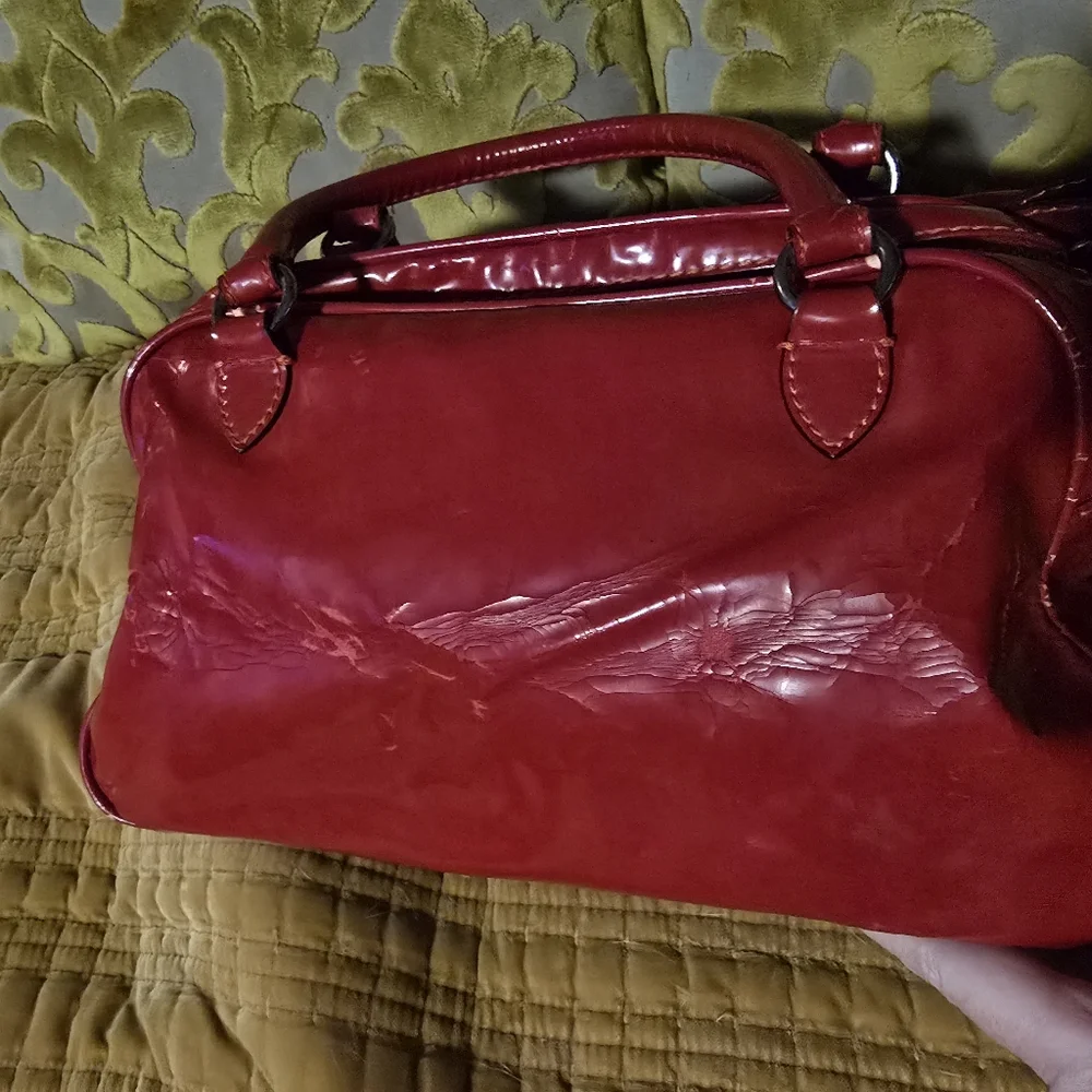 Authentic Valentino Garavani Elegant Red Women's Handbag - Picture 10 of 17